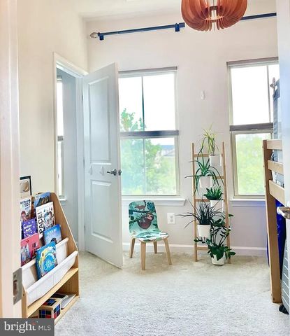 3634 COMMODORE JOSHUA BARNEY DR NE, Washington, DC 20018