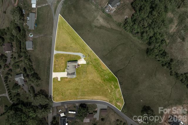 760 Jenkins Valley Road, Alexander, NC 28701