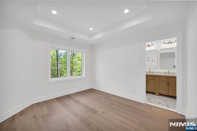 94 E Cedar Street, Livingston, NJ 07039