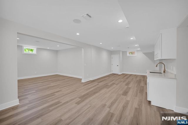 94 E Cedar Street, Livingston, NJ 07039
