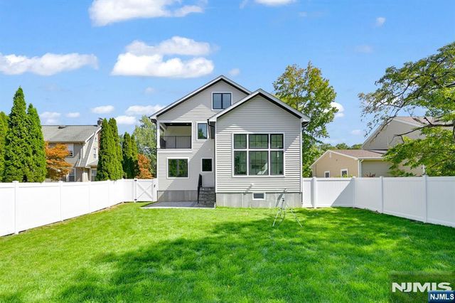 94 E Cedar Street, Livingston, NJ 07039