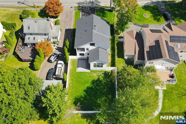 94 E Cedar Street, Livingston, NJ 07039