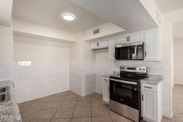 3613 E WHITE TAIL Road, Pearce, AZ 85625