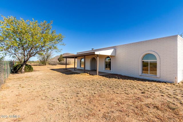 3613 E WHITE TAIL Road, Pearce, AZ 85625