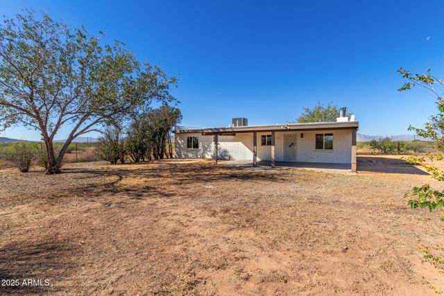 3613 E WHITE TAIL Road, Pearce, AZ 85625