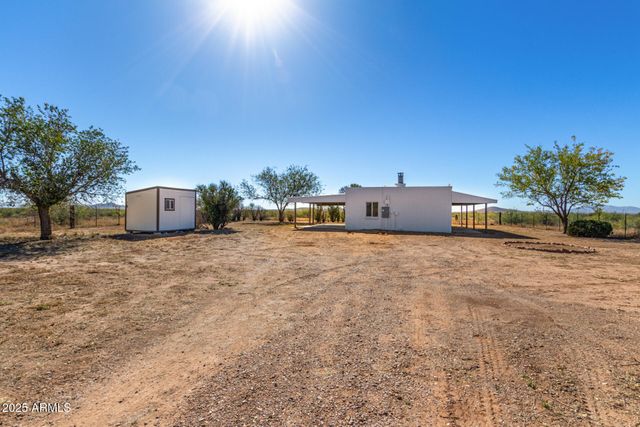 3613 E WHITE TAIL Road, Pearce, AZ 85625