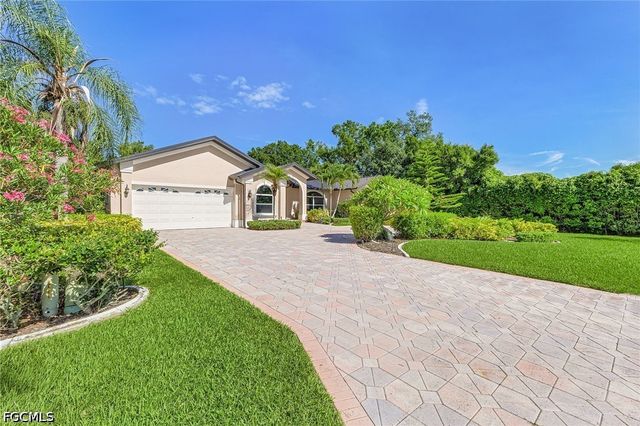 12641 Panasoffkee DR, North Fort Myers, FL 33903
