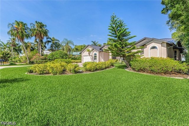 12641 Panasoffkee DR, North Fort Myers, FL 33903