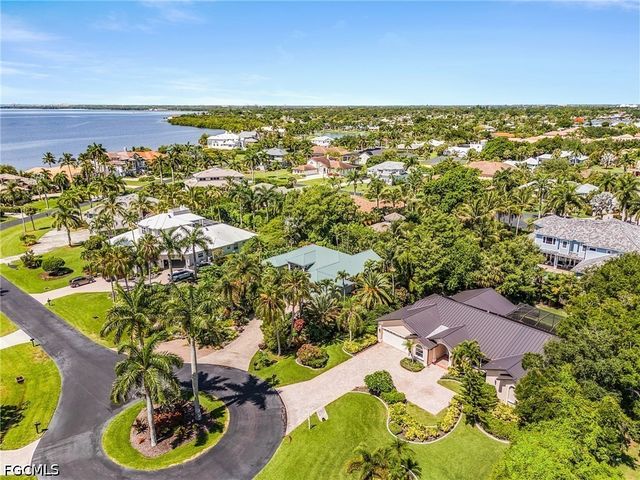 12641 Panasoffkee DR, North Fort Myers, FL 33903