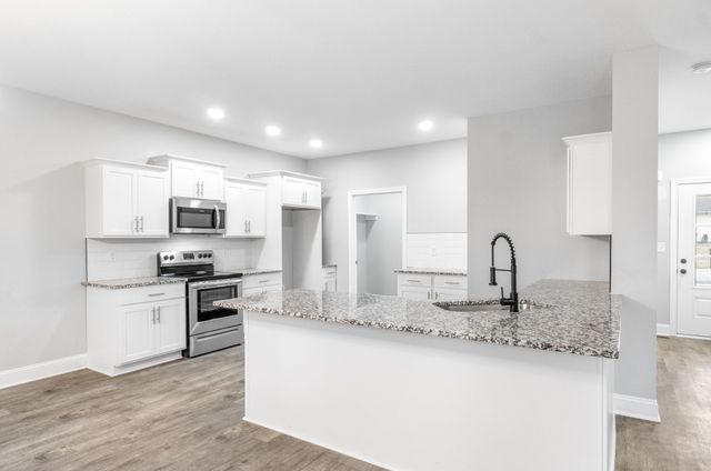 2129 Powell Rd, Clarksville, TN 37043