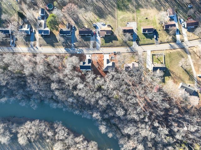 2129 Powell Rd, Clarksville, TN 37043