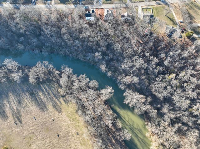 2129 Powell Rd, Clarksville, TN 37043