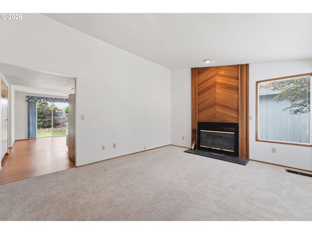 21171 Sw DANA Ct, Beaverton, OR 97003