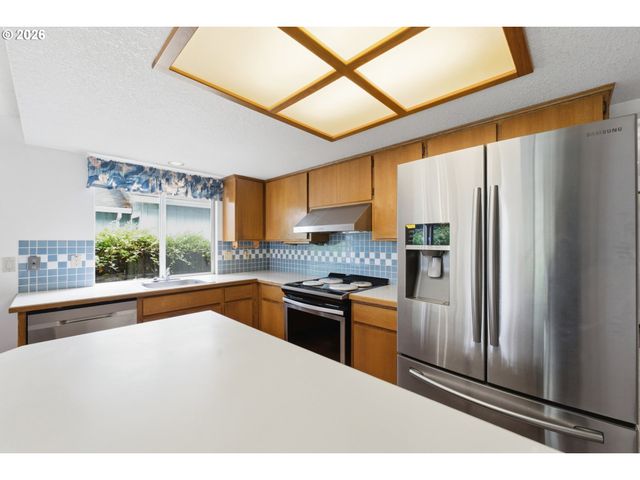 21171 Sw DANA Ct, Beaverton, OR 97003