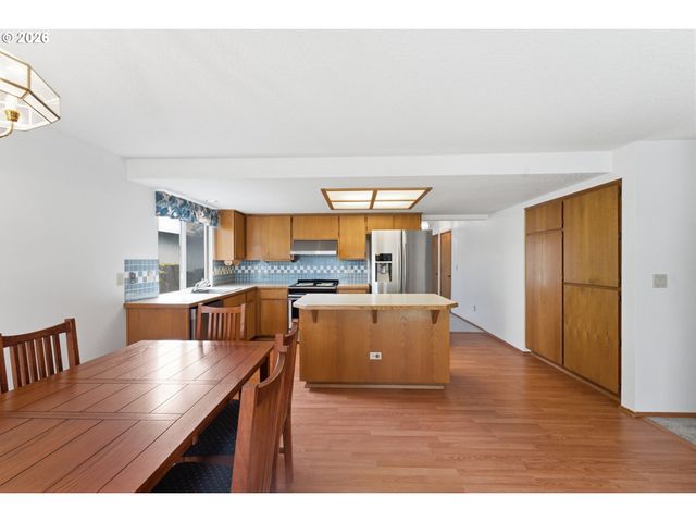21171 Sw DANA Ct, Beaverton, OR 97003