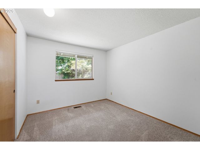 21171 Sw DANA Ct, Beaverton, OR 97003