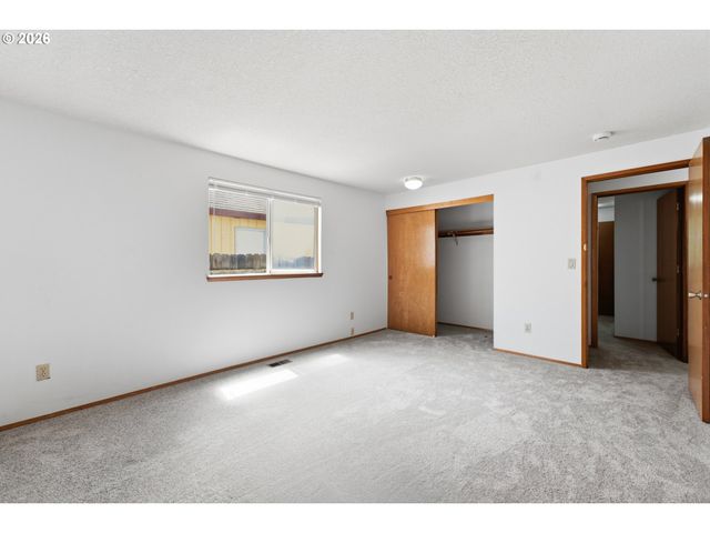 21171 Sw DANA Ct, Beaverton, OR 97003