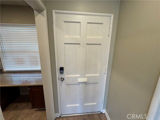 18147 Archwood Street, Reseda (los Angeles), CA 91335