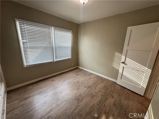 18147 Archwood Street, Reseda (los Angeles), CA 91335