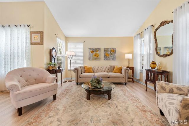 262 Eastbrook Drive, Belleville, IL 62221