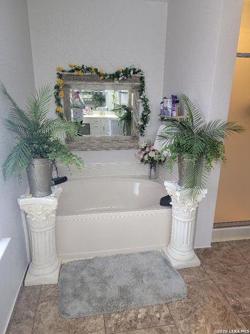 10210 Tiger Bay, San Antonio, TX 78251