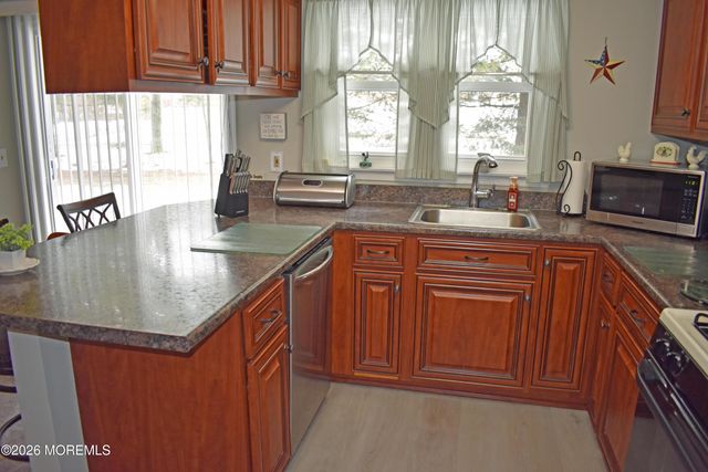 10 Ketch Court, Little Egg Harbor, NJ 08087