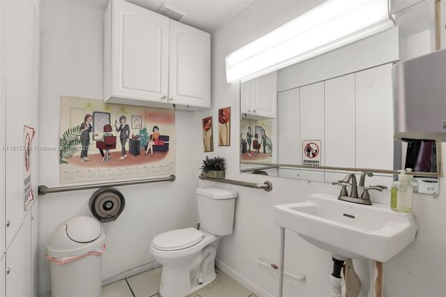 5233 NW 79th Ave, Doral, FL 33166