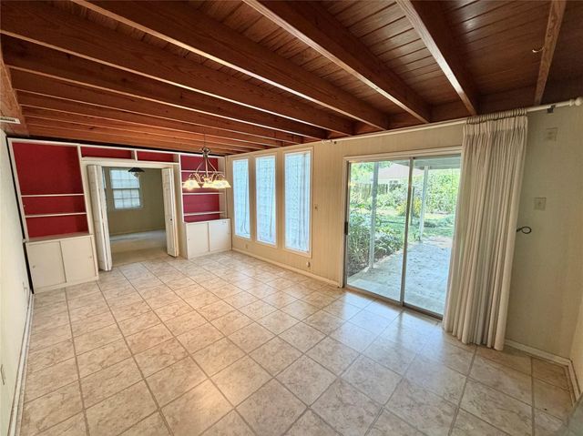 705 Shady Lane, Angleton, TX 77515