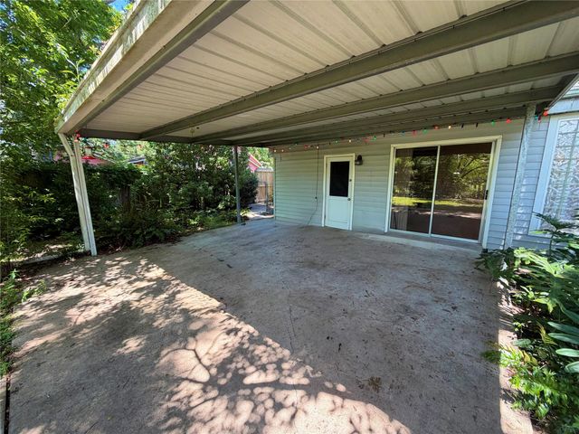 705 Shady Lane, Angleton, TX 77515