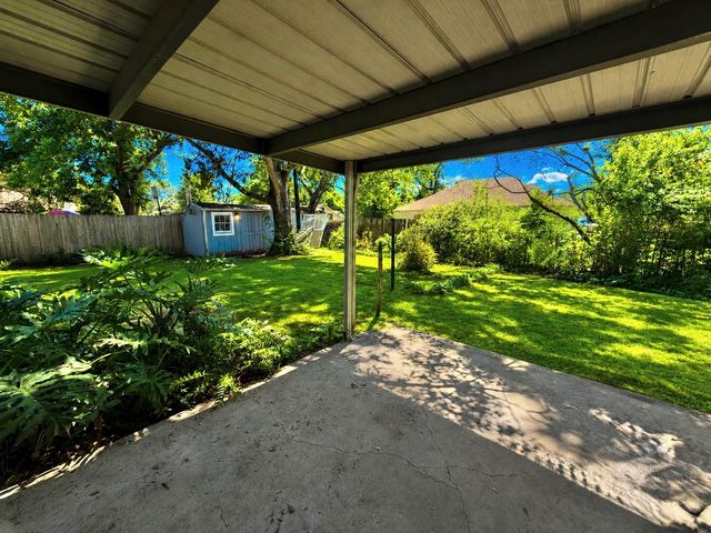 705 Shady Lane, Angleton, TX 77515