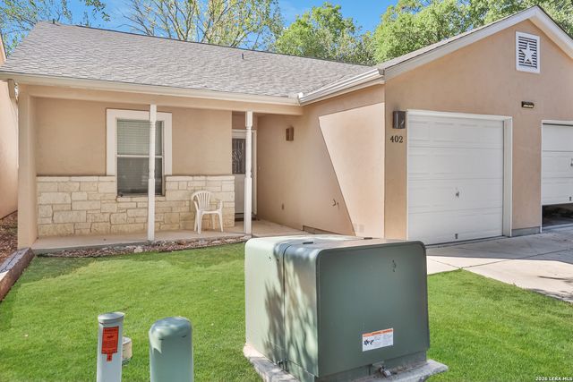 3202 Eisenhauer Rd Unit 402, San Antonio, TX 78209