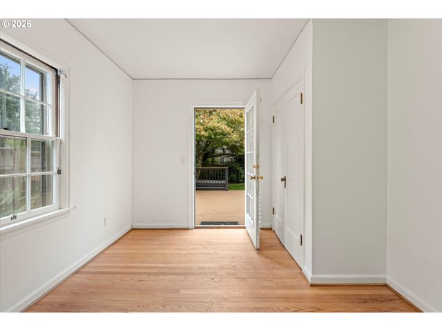 1924 Ne 58TH Ave, Portland, OR 97213