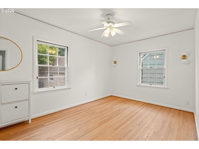 1924 Ne 58TH Ave, Portland, OR 97213