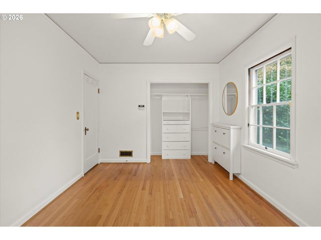 1924 Ne 58TH Ave, Portland, OR 97213