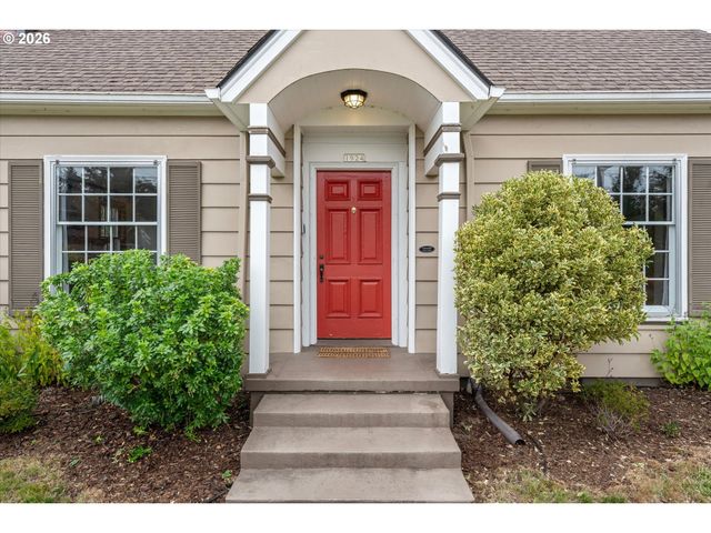 1924 Ne 58TH Ave, Portland, OR 97213