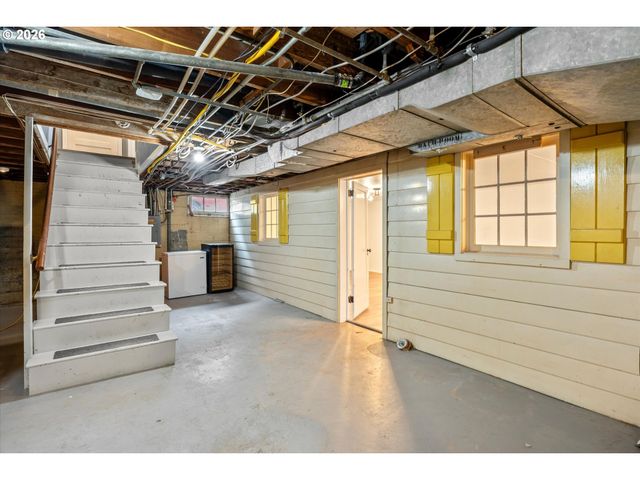 1924 Ne 58TH Ave, Portland, OR 97213