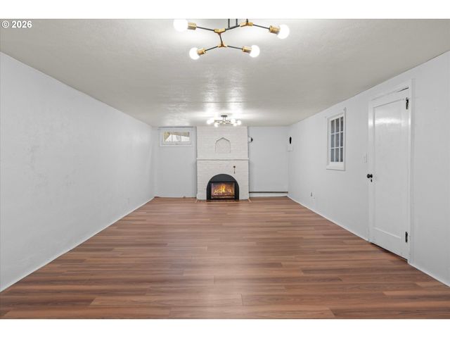 1924 Ne 58TH Ave, Portland, OR 97213