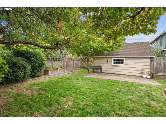 1924 Ne 58TH Ave, Portland, OR 97213