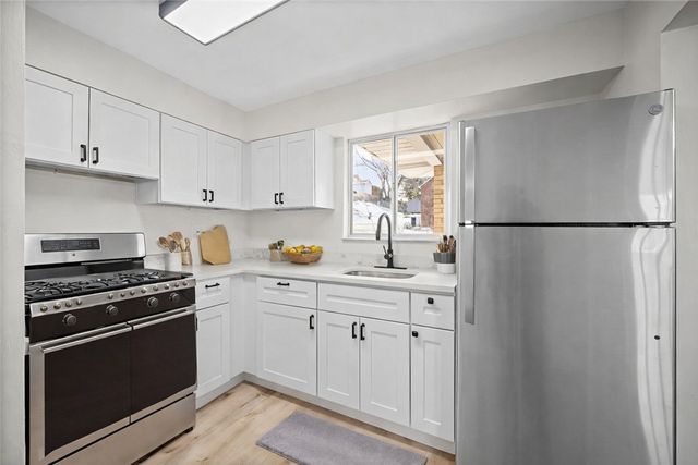 2025 Ohio Ave, West Mifflin, PA 15122