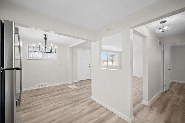 2025 Ohio Ave, West Mifflin, PA 15122