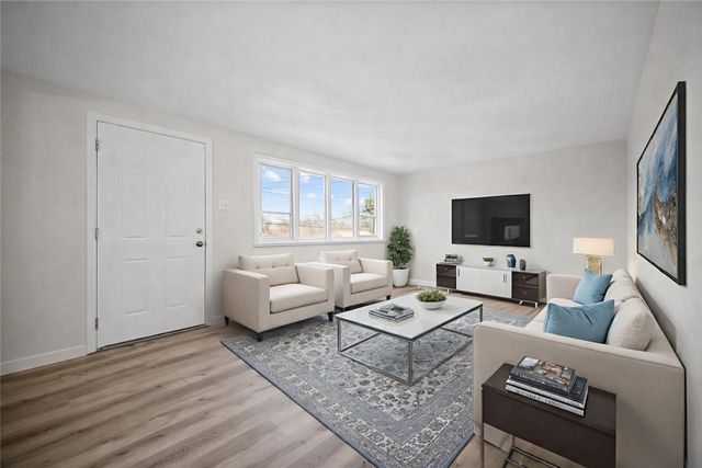 2025 Ohio Ave, West Mifflin, PA 15122