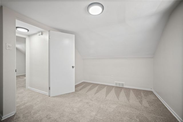 2025 Ohio Ave, West Mifflin, PA 15122