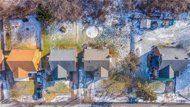 2025 Ohio Ave, West Mifflin, PA 15122