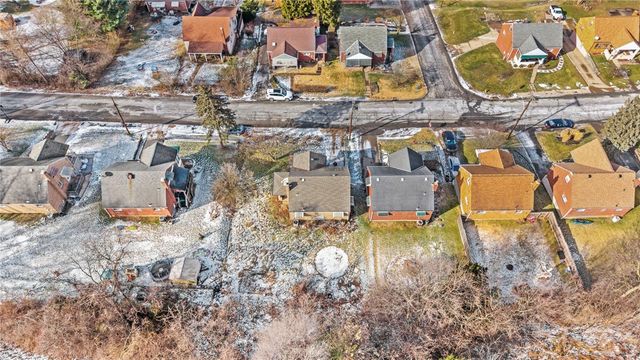 2025 Ohio Ave, West Mifflin, PA 15122