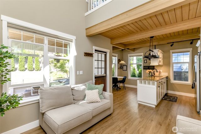 30914 6th Lane SW, Federal Way, WA 98023