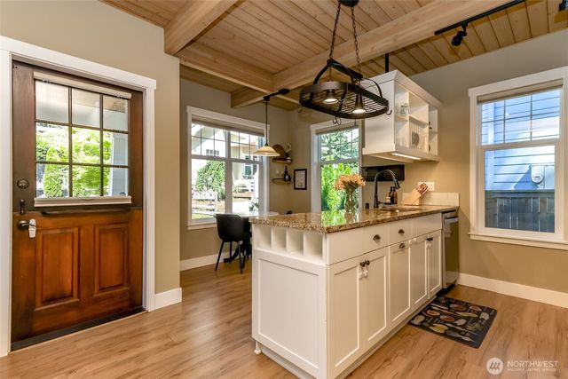 30914 6th Lane SW, Federal Way, WA 98023