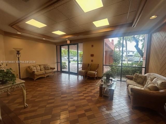 20860 San Simeon Way 404-6, Miami, FL 33179