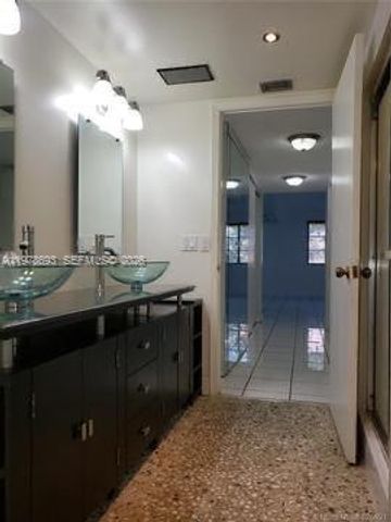 20860 San Simeon Way 404-6, Miami, FL 33179