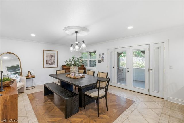 6562 Barbary Circle, Las Vegas, NV 89103
