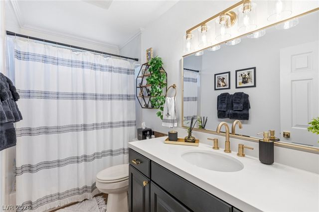 6562 Barbary Circle, Las Vegas, NV 89103